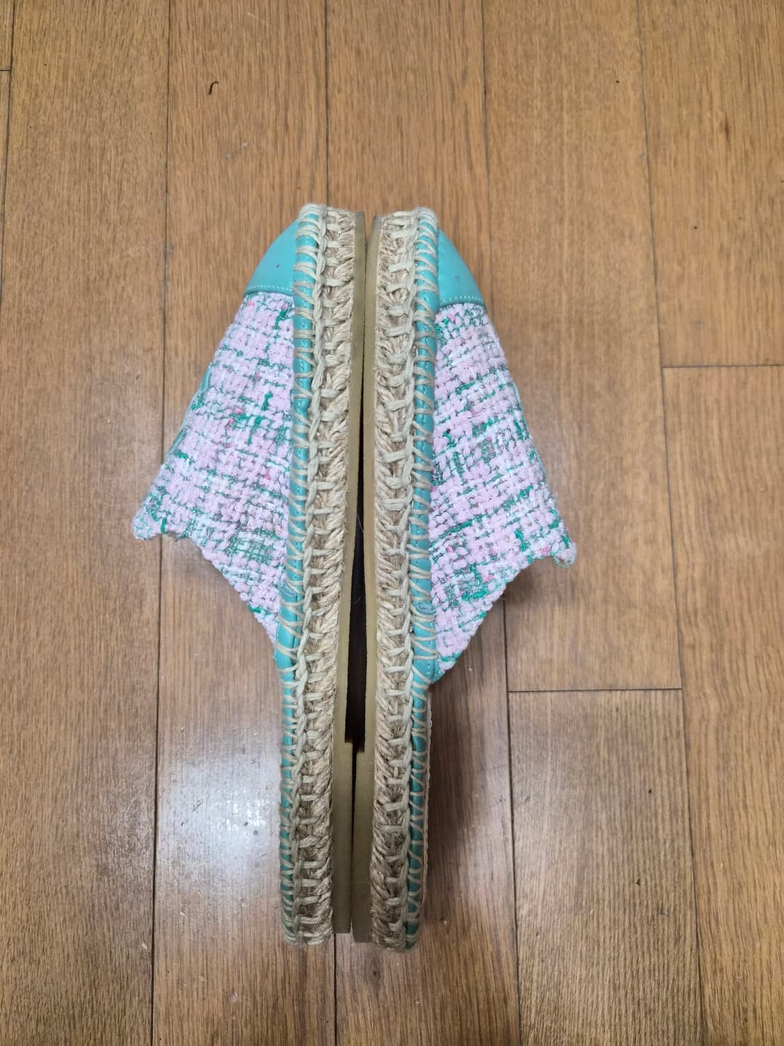 (정품) 샤넬 CC로고 트위드 에스파듀 37사이즈 (명품 여자 슬리퍼 샌 상품이미지4