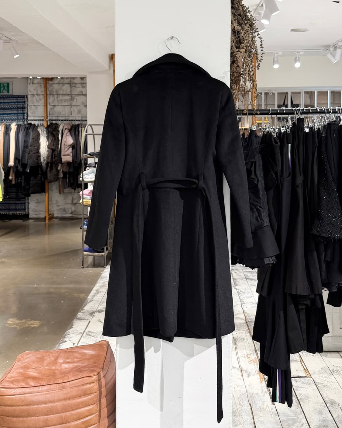 셀린느 블랙 울 앙고라 벨티트 코트 상품이미지7