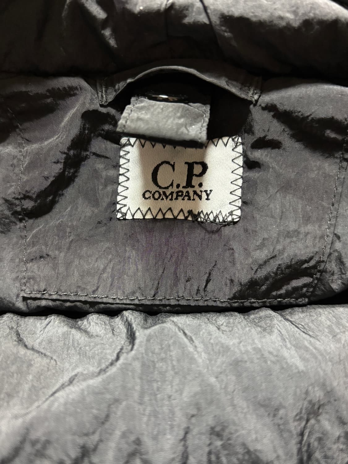 CP컴퍼니 고글 에코 크롬 R 패딩 L 상품이미지6