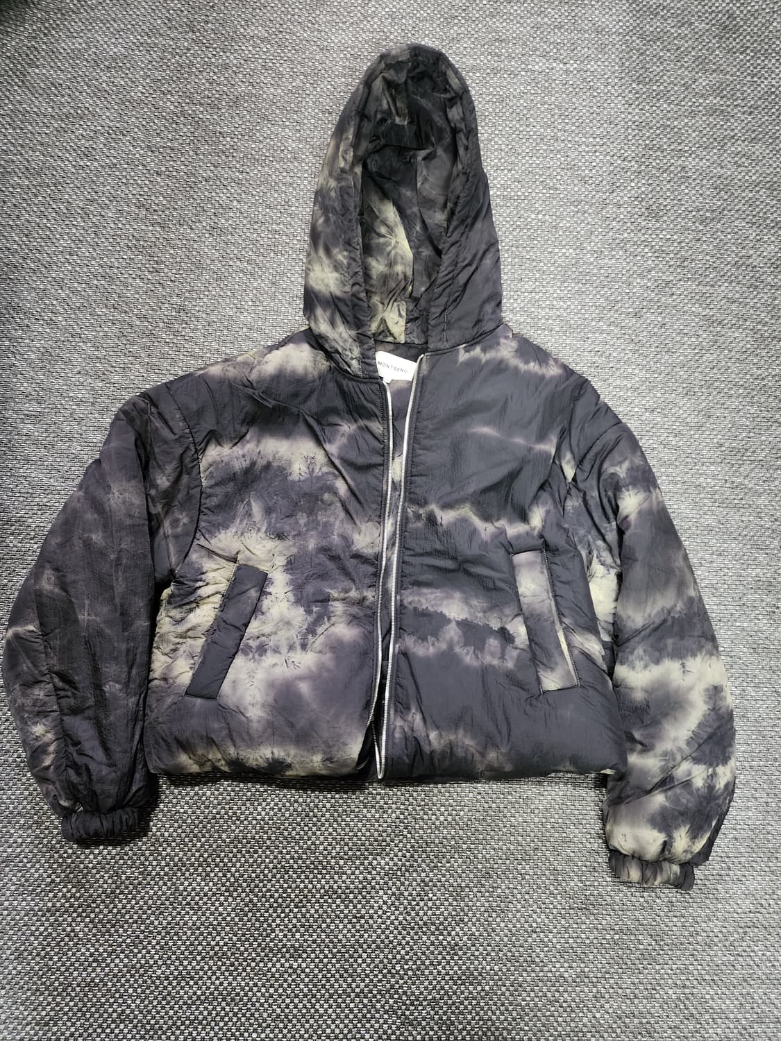 몽세누 블리즈 패디드 L 사이즈 자켓 상품이미지1