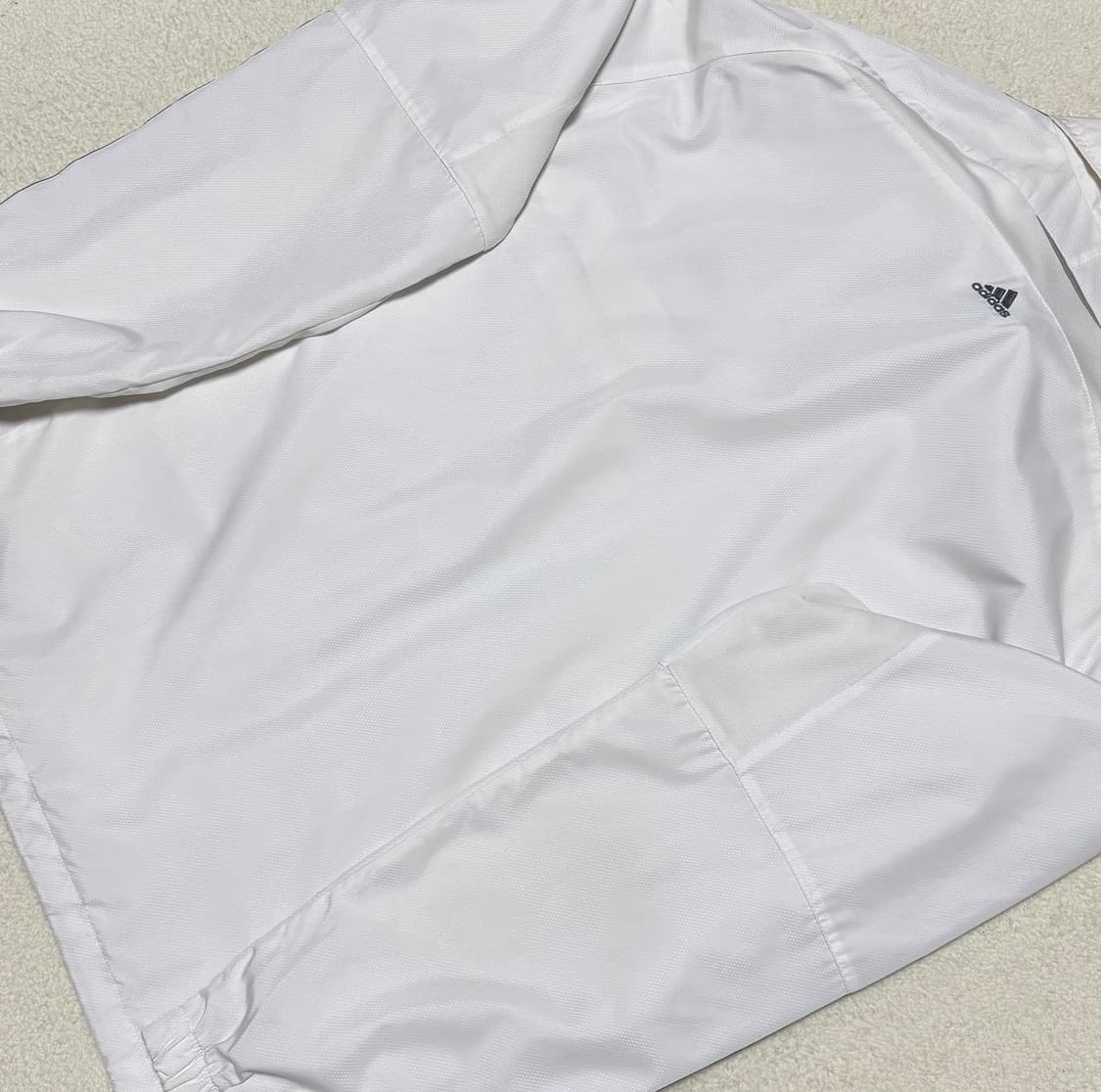 아디다스 화이트 그레이 바람막이 상품이미지10