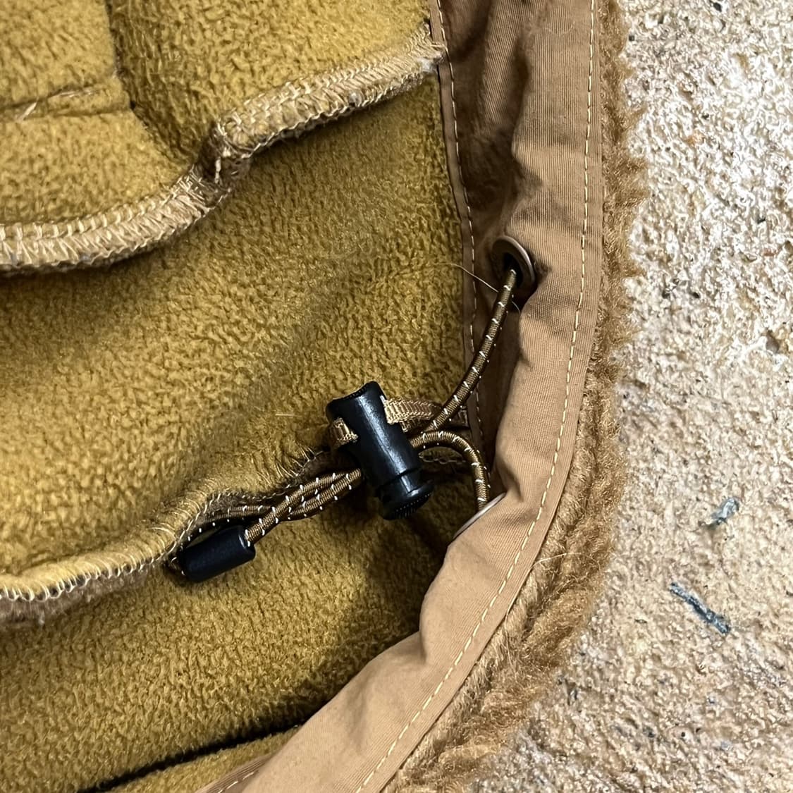 엄브로 브라운 후리스 100 상품이미지9