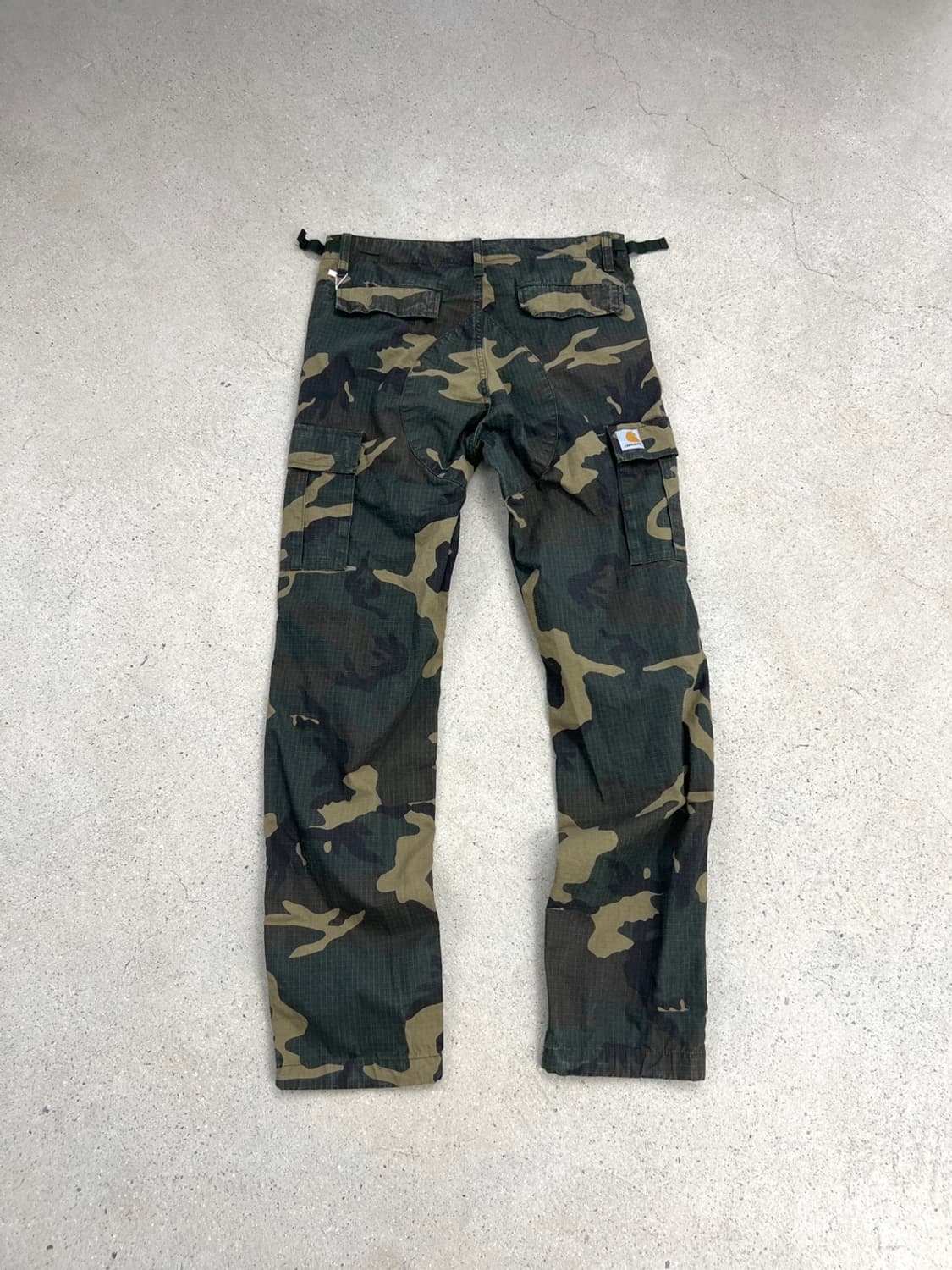 칼하트 WIP 에비에이션 카모 팬츠  상품이미지2