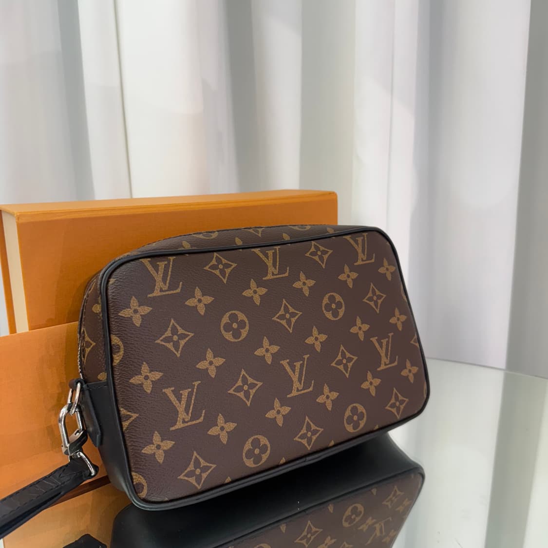 루이비통 모노그램 마카사르 카사이 토일렛백 클러치백 상품이미지4