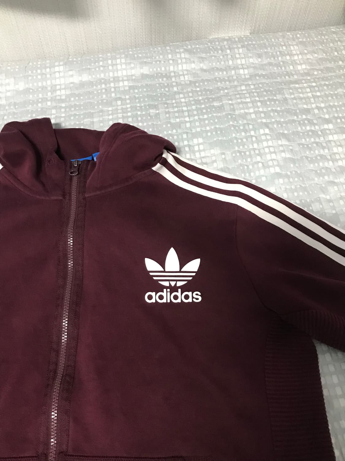 (무배) 아디다스 버건디 후드집업 상품이미지4