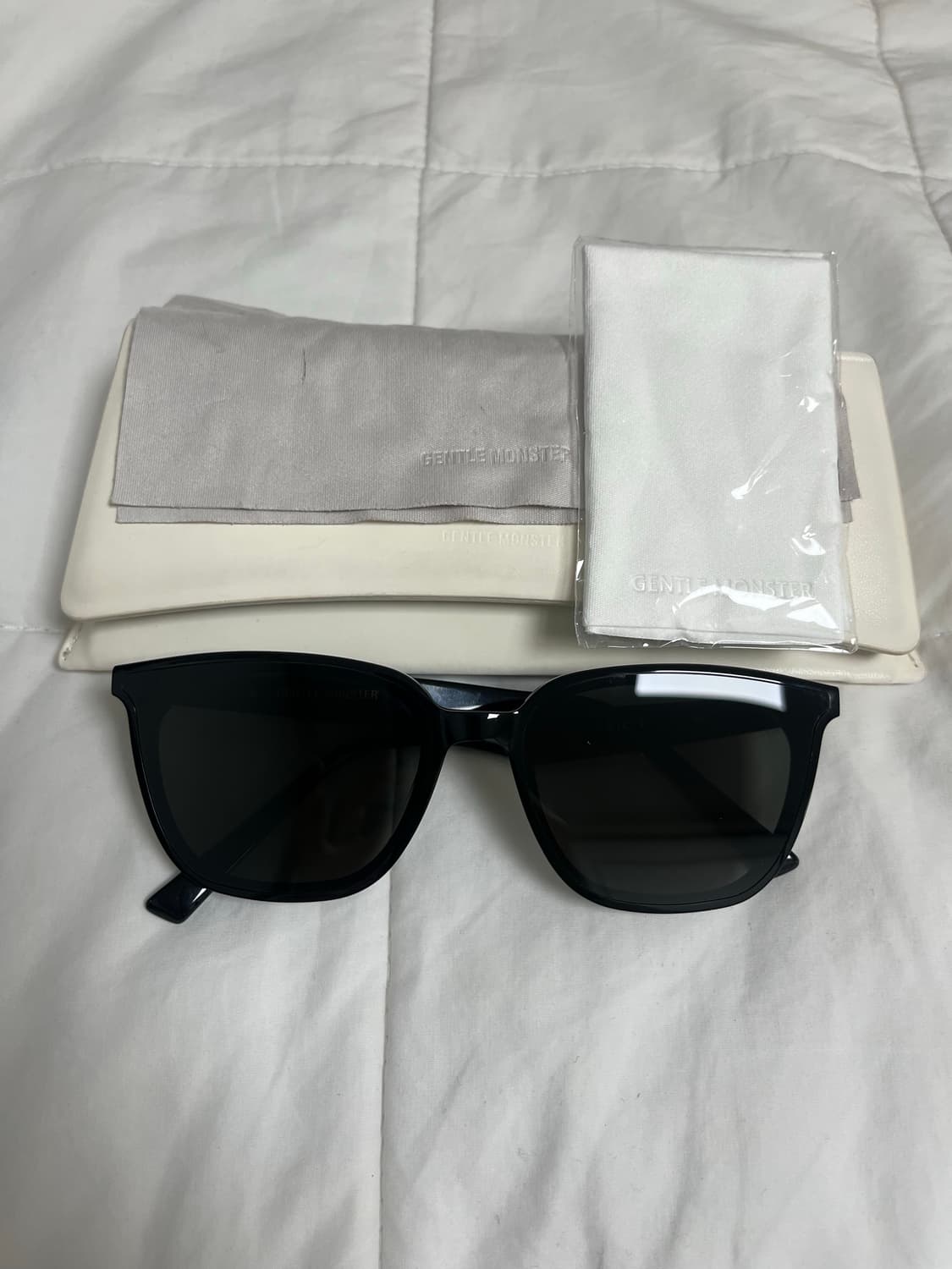 젠틀몬스터 릴리트 상품이미지1