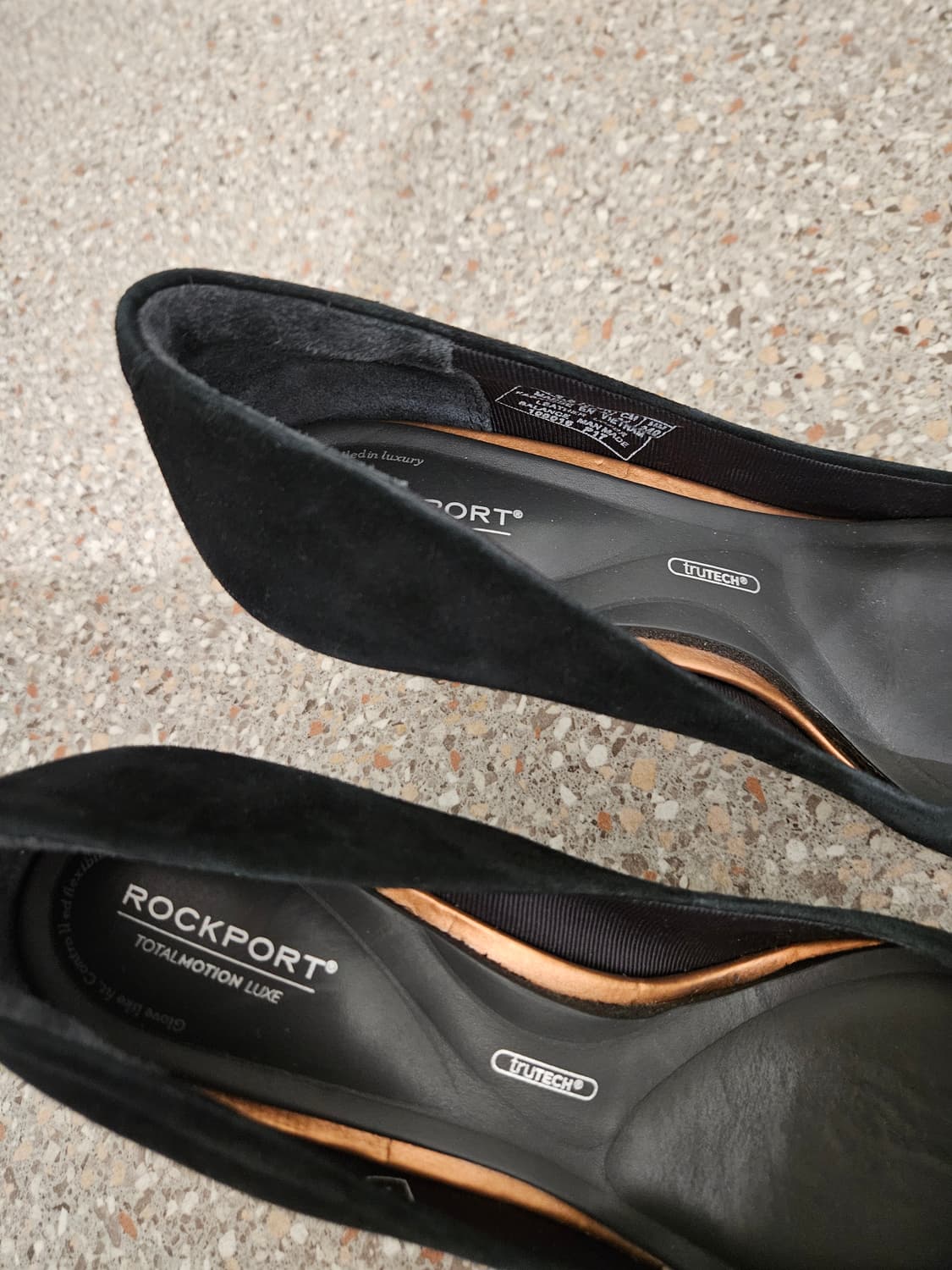 락포트 토탈모션 스웨이드 블랙 힐 240 상품이미지4