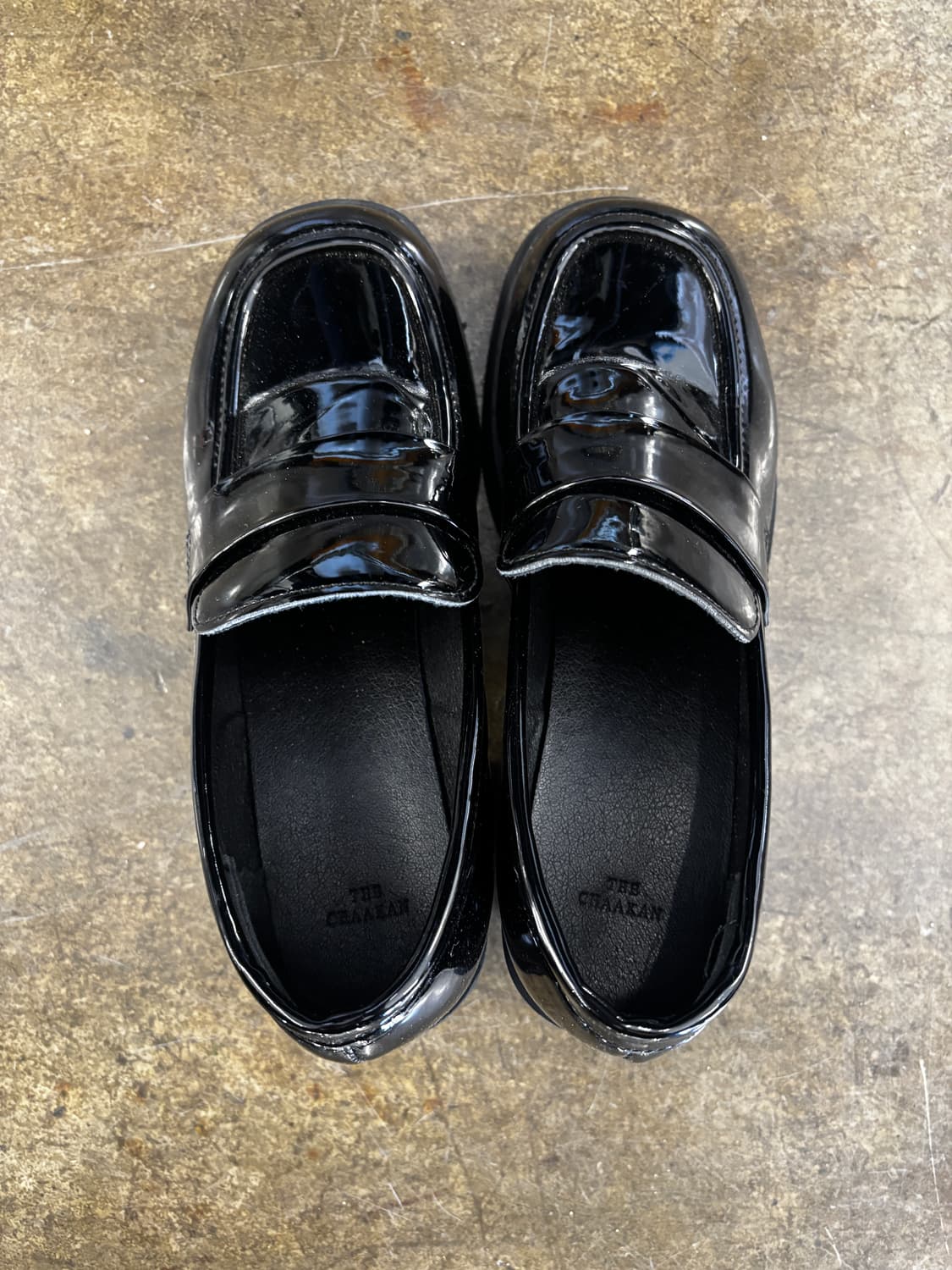 착한구두 블랙 에나멜 로퍼 여성 구두 240 상품이미지6