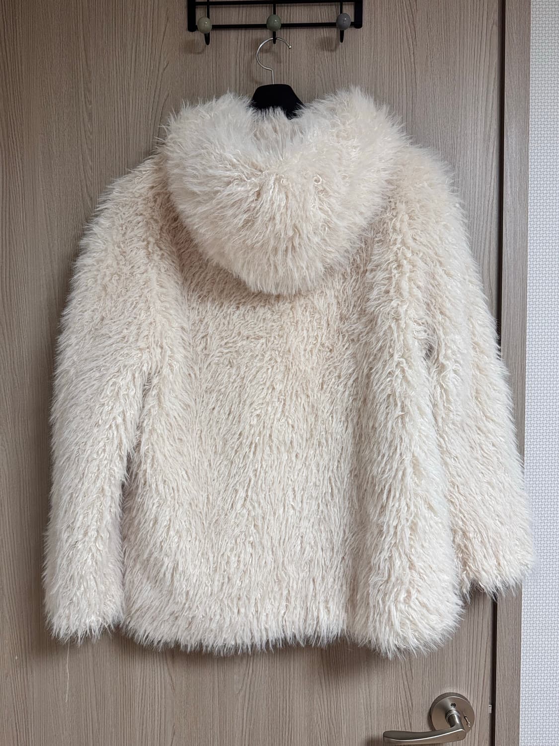 아수라 후디 버클 퍼 코트 상품이미지4