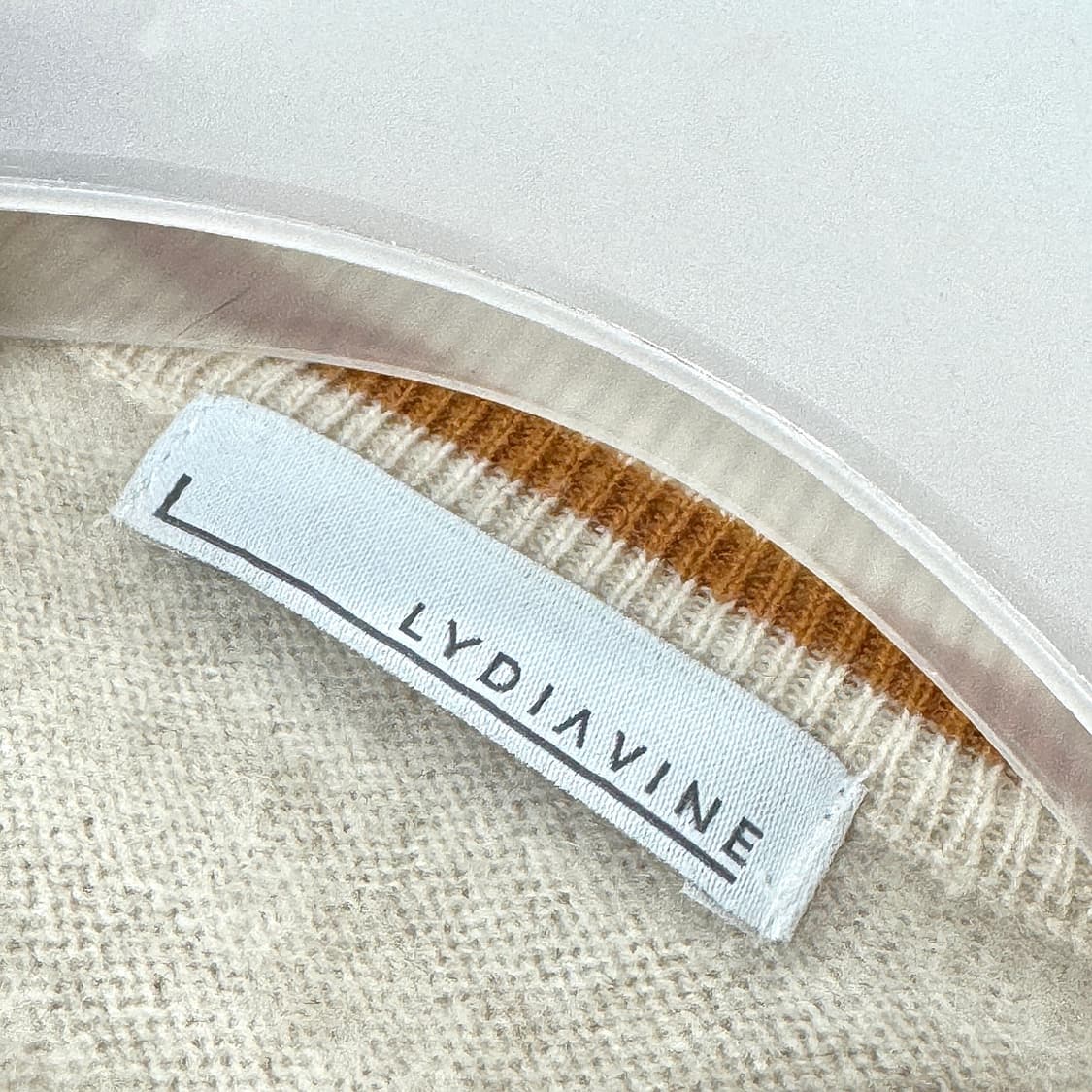 리디아바인 크루넥 캐시미어100 니트 상품이미지2