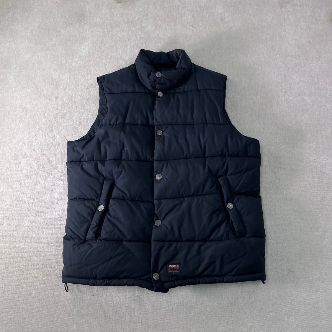 100 데우스엑스마키나 푸퍼 패딩 조끼 상품이미지1