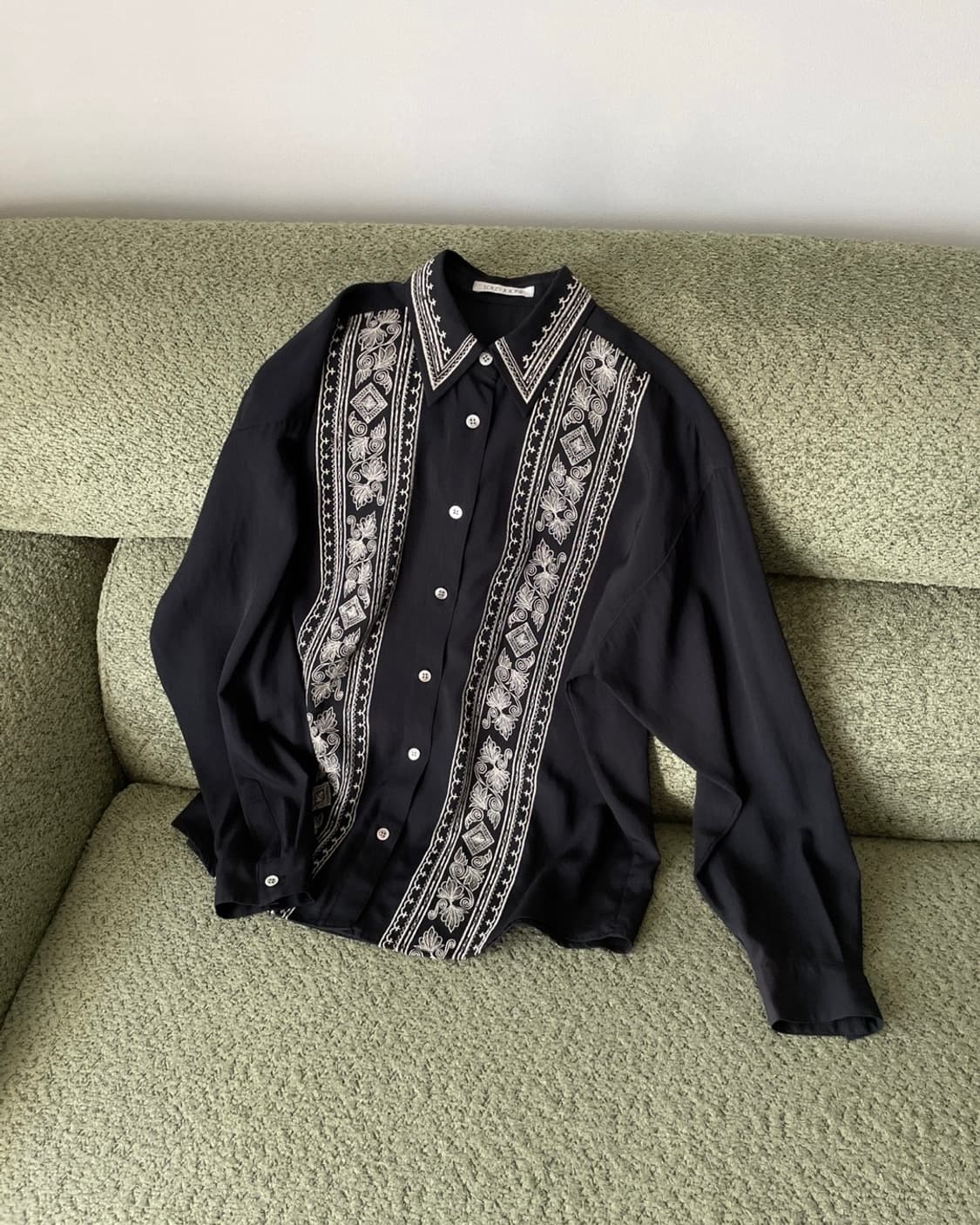 stitch blouse 상품이미지1