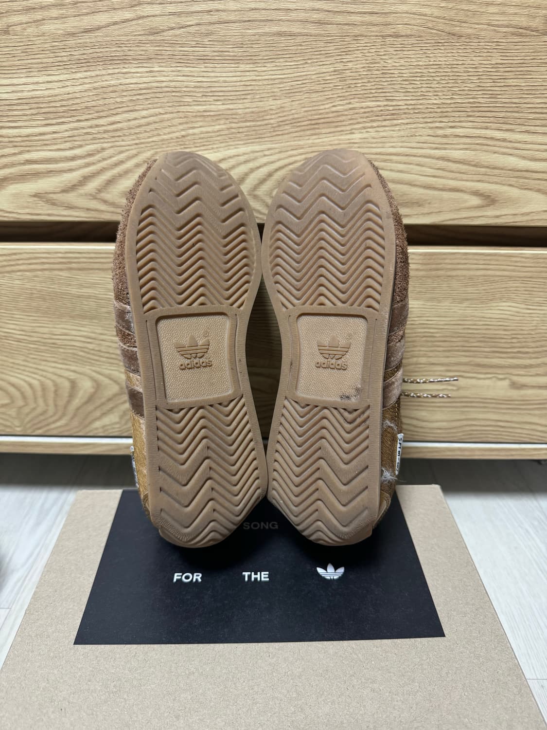 아디다스x 송포뮤 (245) 상품이미지2