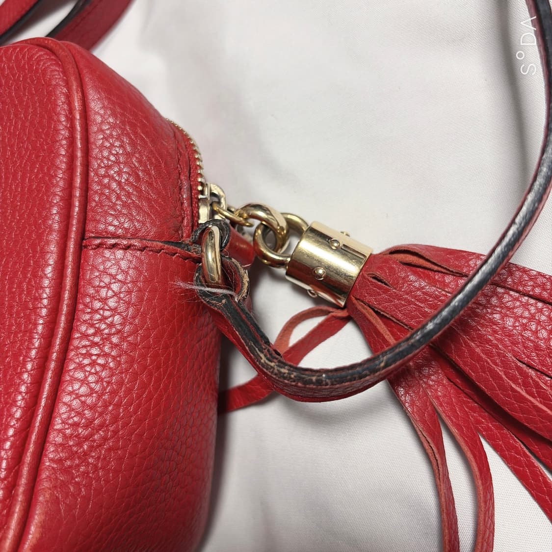 구찌 소호 디스코백 레드 태슬 크로스백 상품이미지5