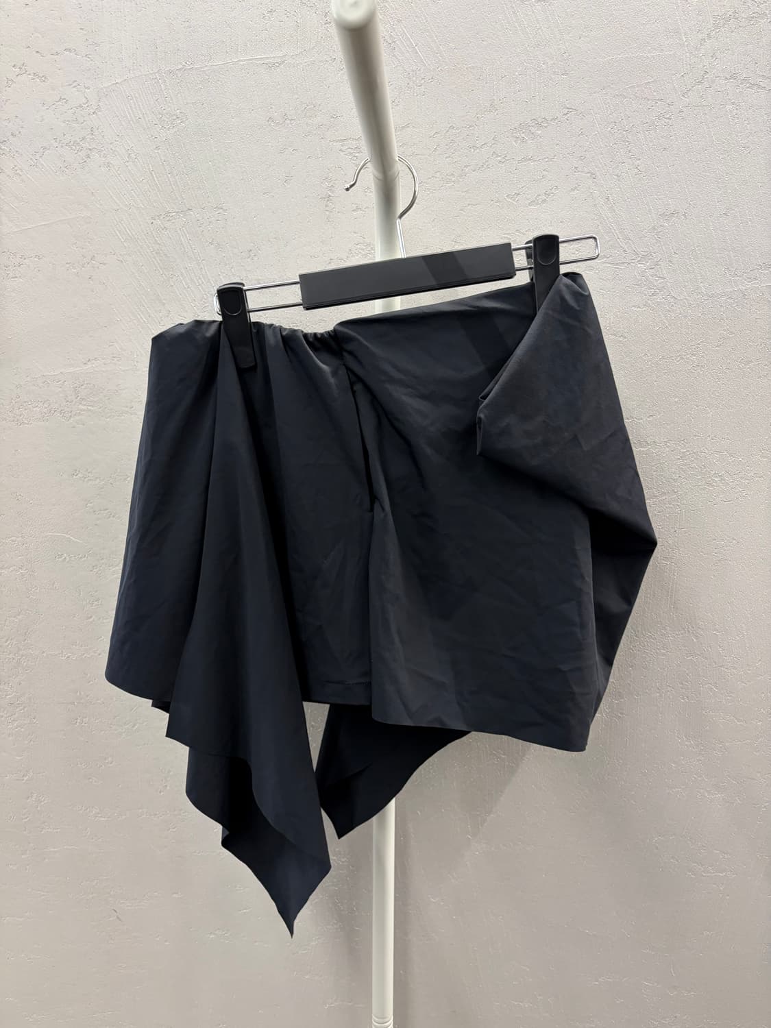 나체 Nache FLOW DRAPING SHORTS 1 상품이미지5