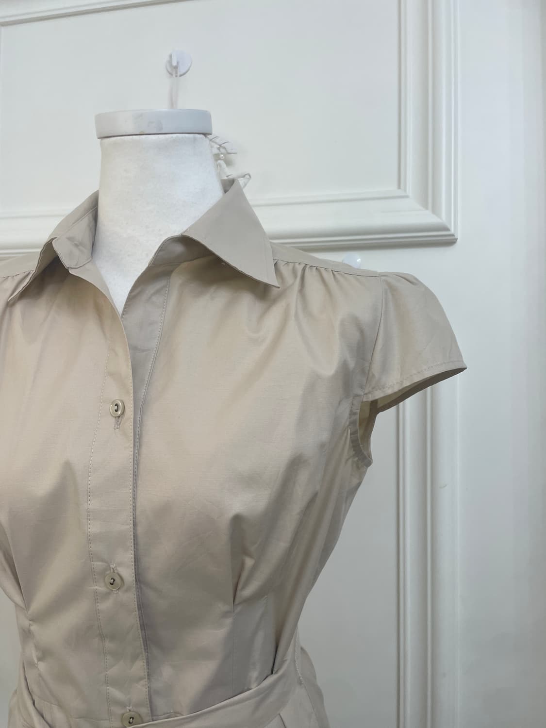 beige shirring pleats french sleeve belt 상품이미지7