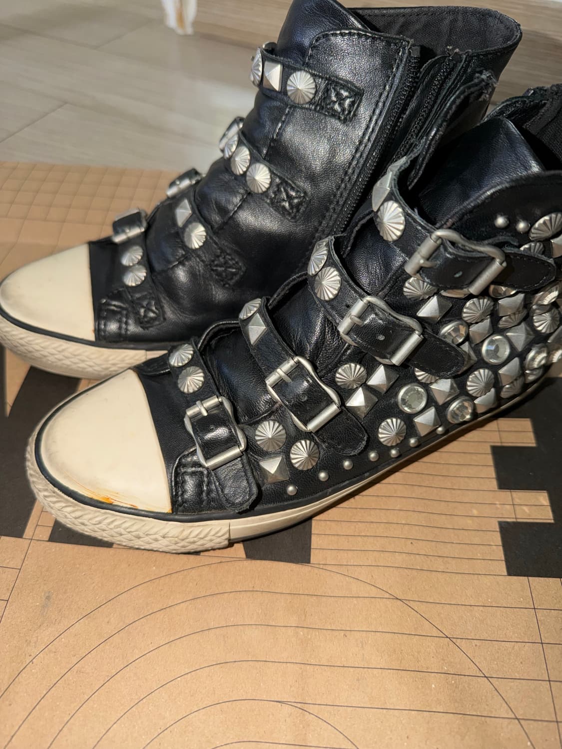 Ash 하이탑 빈티지 신발 상품이미지3