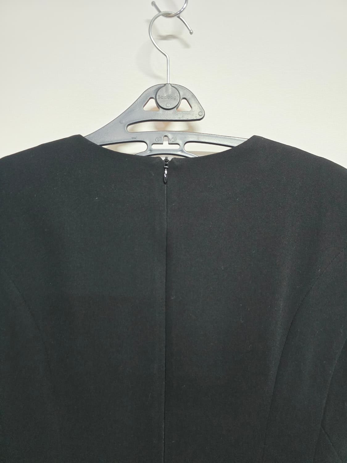 모조에스핀 블랙 민소매 원피스 정장 스타일 상품이미지6