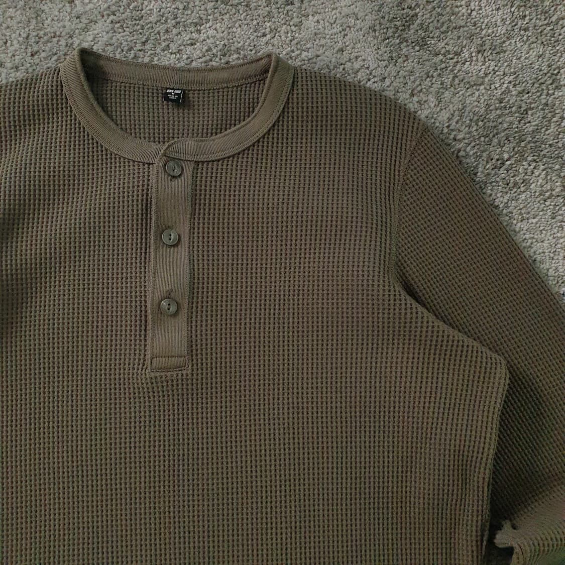 [무료배송] UNIQLO 긴팔 헨리넥 티셔츠 상품이미지4