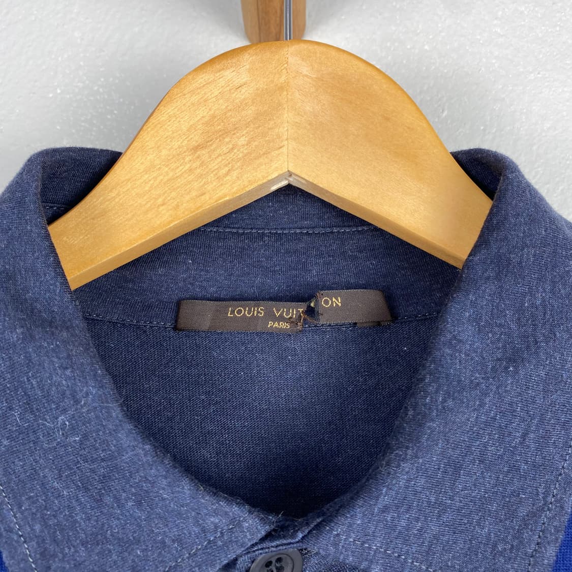 루이비통 자수로고 카라티 상품이미지5