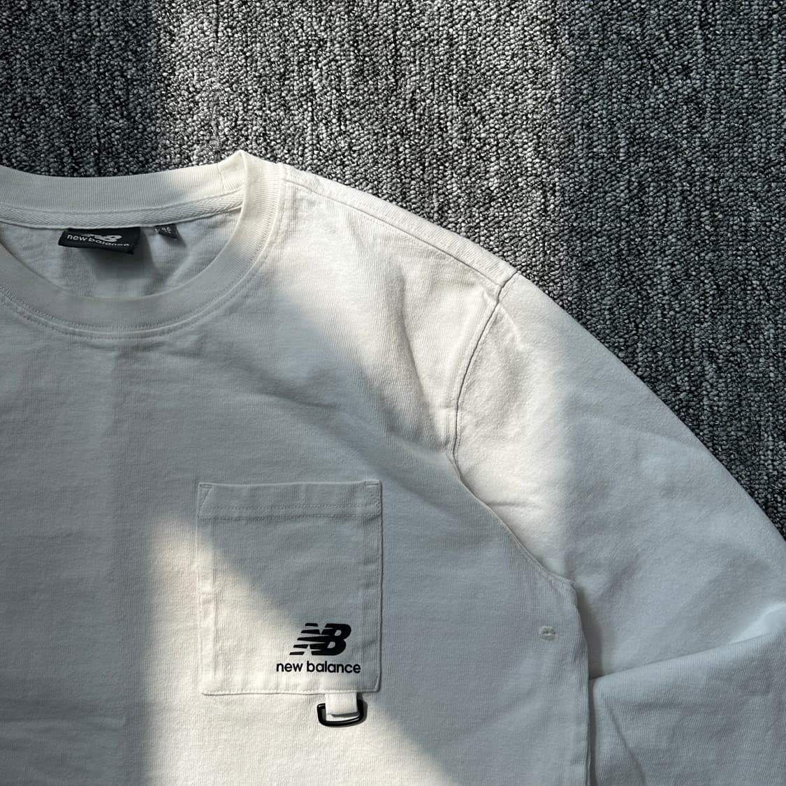 뉴발란스 아웃도어 프린팅 긴팔티셔츠 상품이미지2