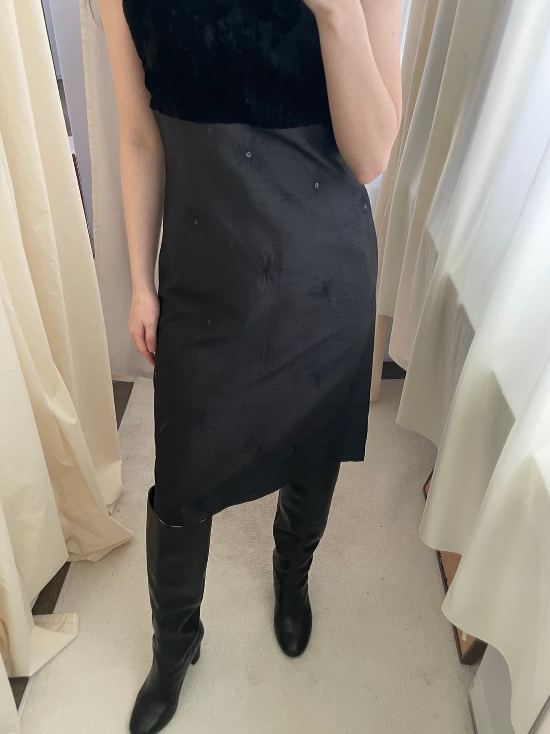 half neck embroidered sleeveless dress 상품이미지8