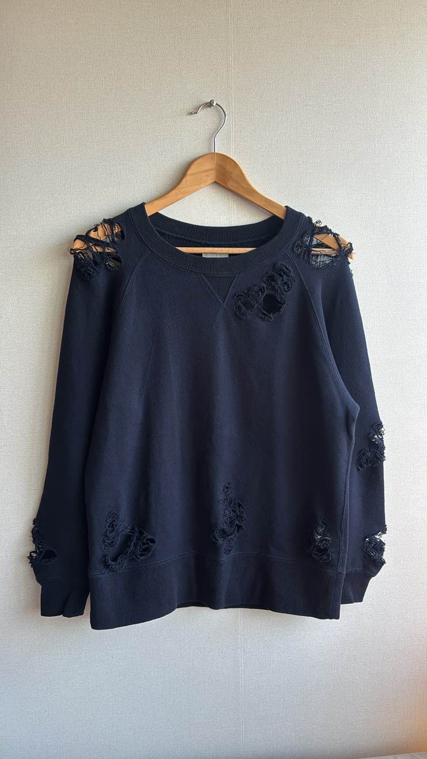 Distressed Sweatshirts 상품이미지2