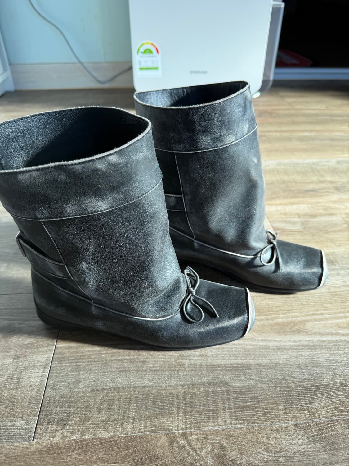 오픈와이와이 BALLET SLOUCHY SHORT BOOTS차콜 상품이미지8