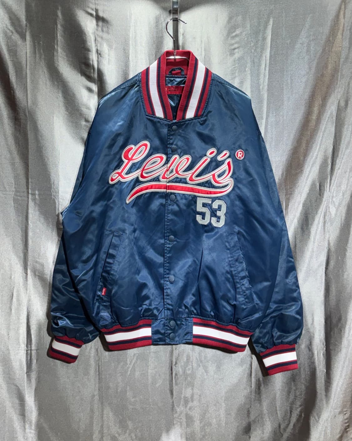 M LevIs 리바이스 레드탭 빅로고 사틴 바시티  상품이미지2