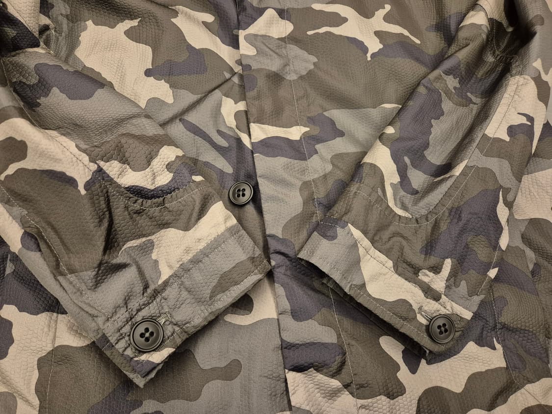 엠포리오 아르마니 나일론 카모 코트 상품이미지4