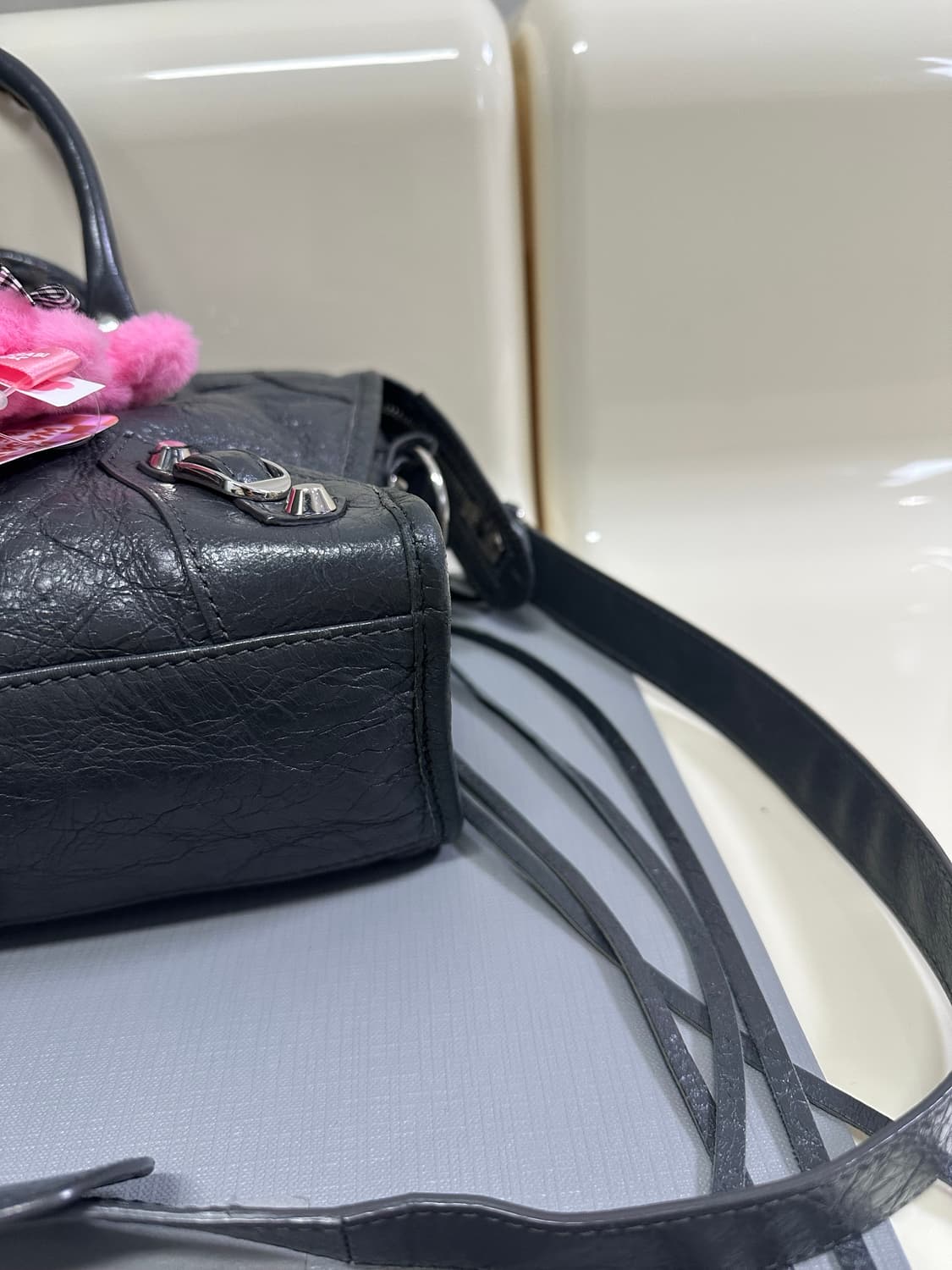 [A+ 정품] 발렌시아가 시티 모터백 스몰 다크그레이 상품이미지6