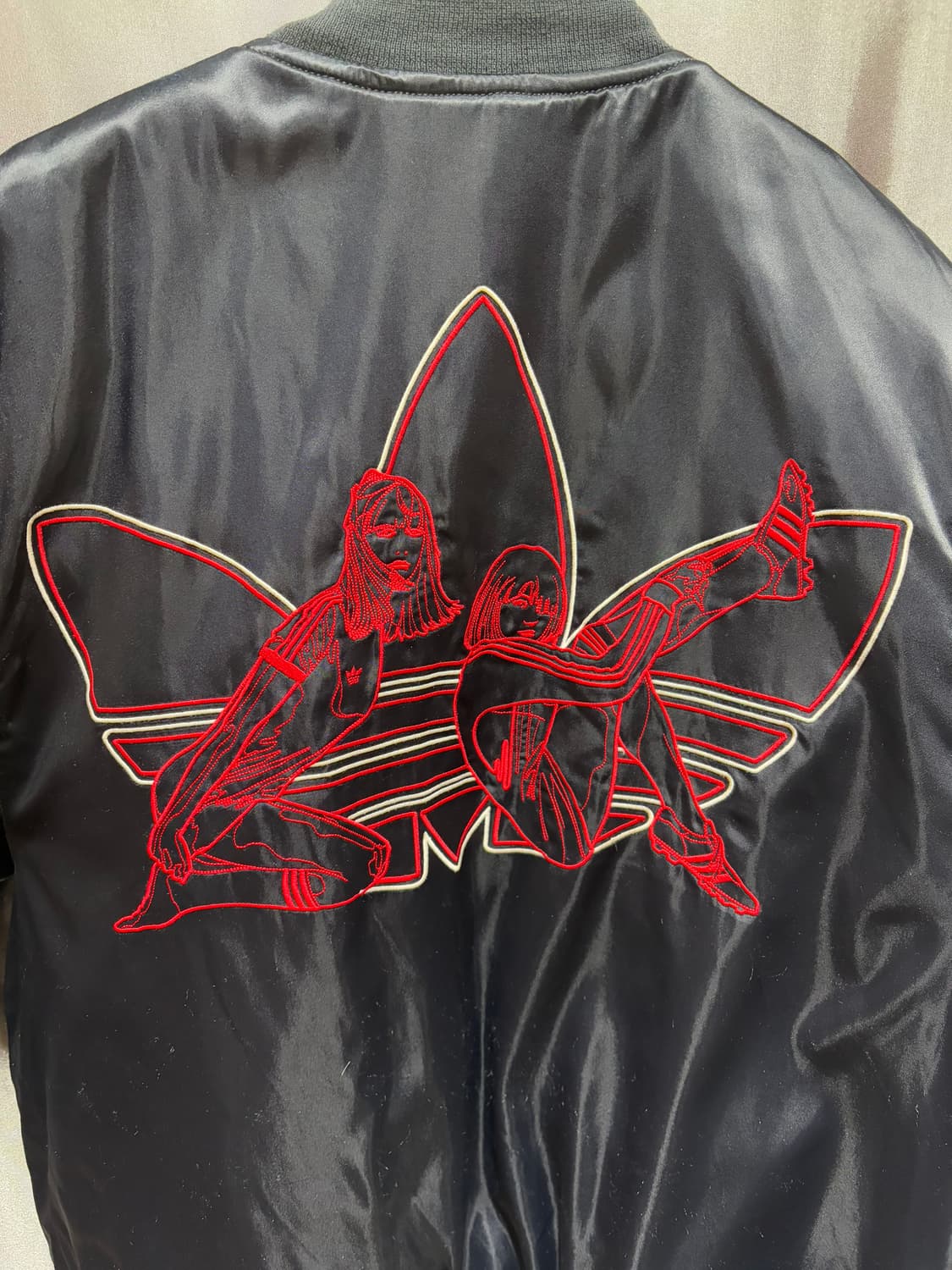 S 아디다스 레드 빅로고 버튼 봄버 자켓 상품이미지6