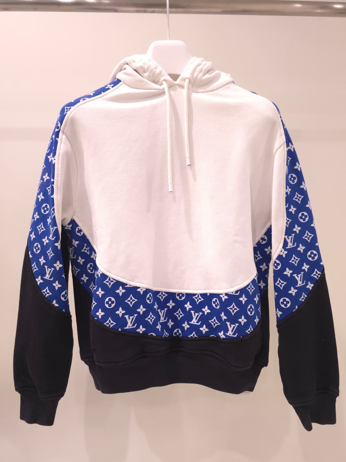 [정품/중고] 루이비통 후드티 상품이미지1