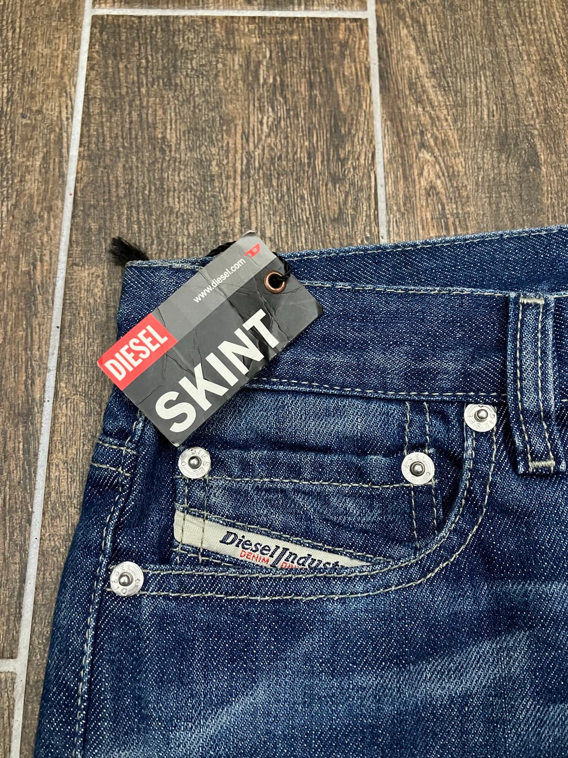 27 x 32 디젤 스트레이트 핏 데님팬츠 상품이미지5