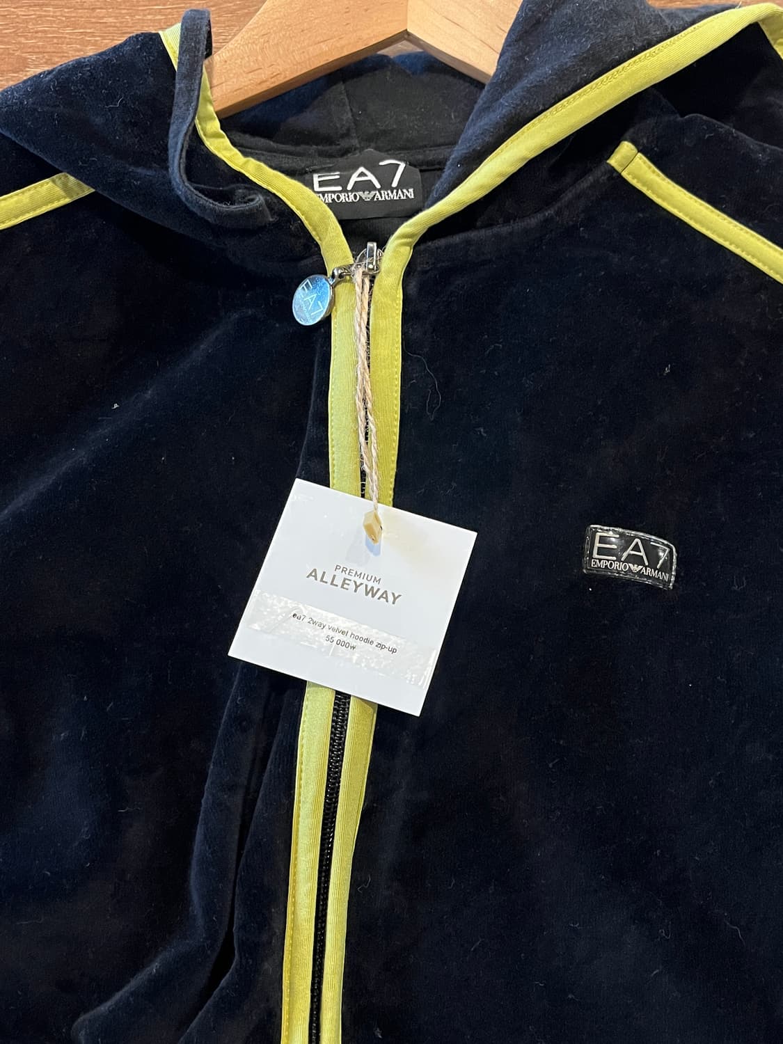 Ea7 2way velvet hoodie zip-up 상품이미지3