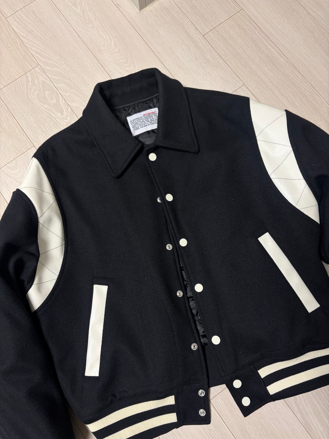 벌스데이수트 바시티자켓L 상품이미지2