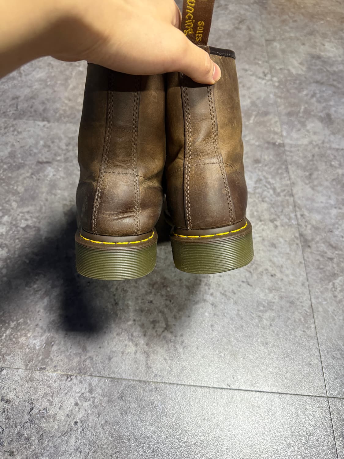 닥터마틴 1460 크레이지호스 270 상품이미지3