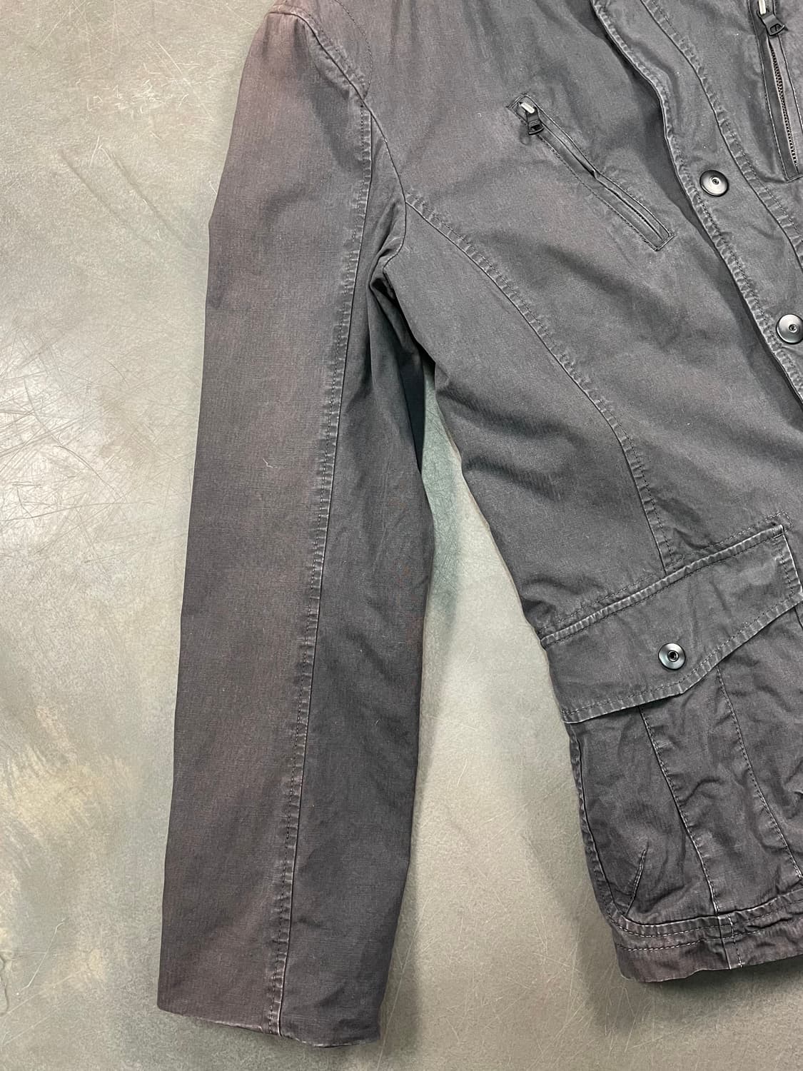 아르마니 페이디드 멀티포켓 블레아저 자켓 상품이미지2