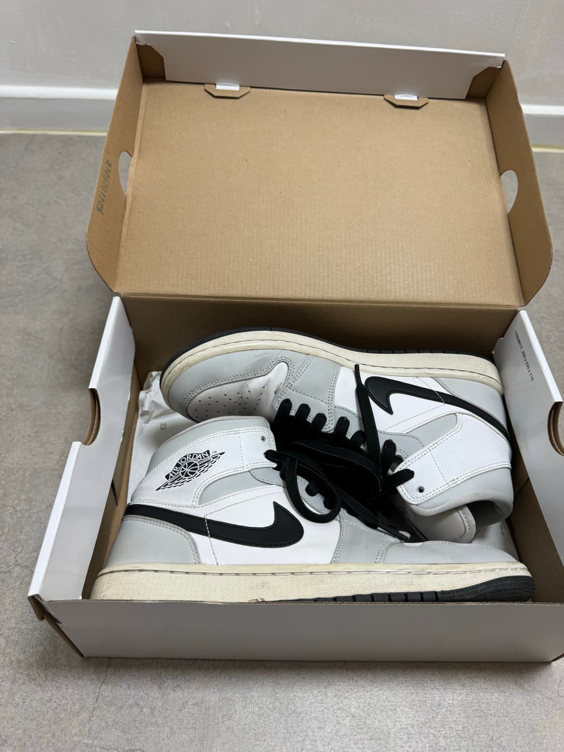 조던 1 미드 그레이 포그 260 상품이미지6