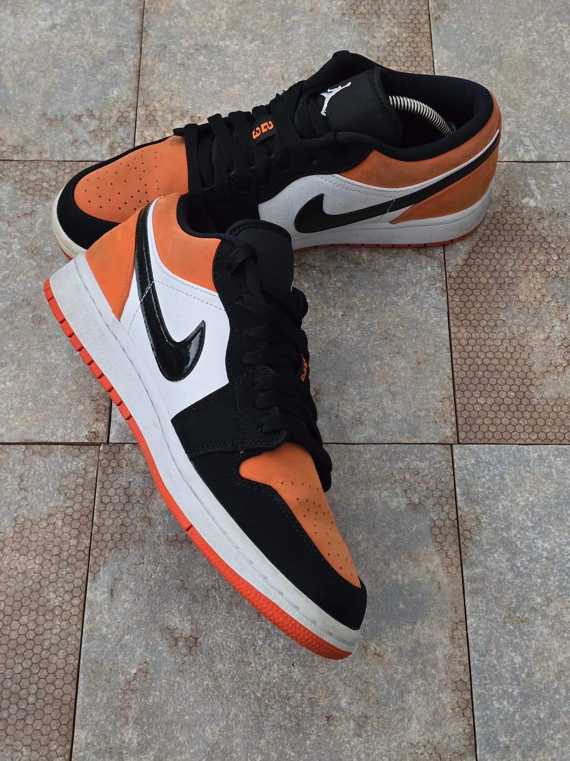 (250)나이키 조던 1 로우 쉐터드 백보드  상품이미지3