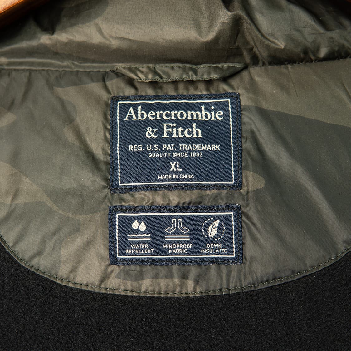 [108] 아베크롬비 카모플라쥬 그레이 덕다운 베스트 MT-1538  상품이미지5