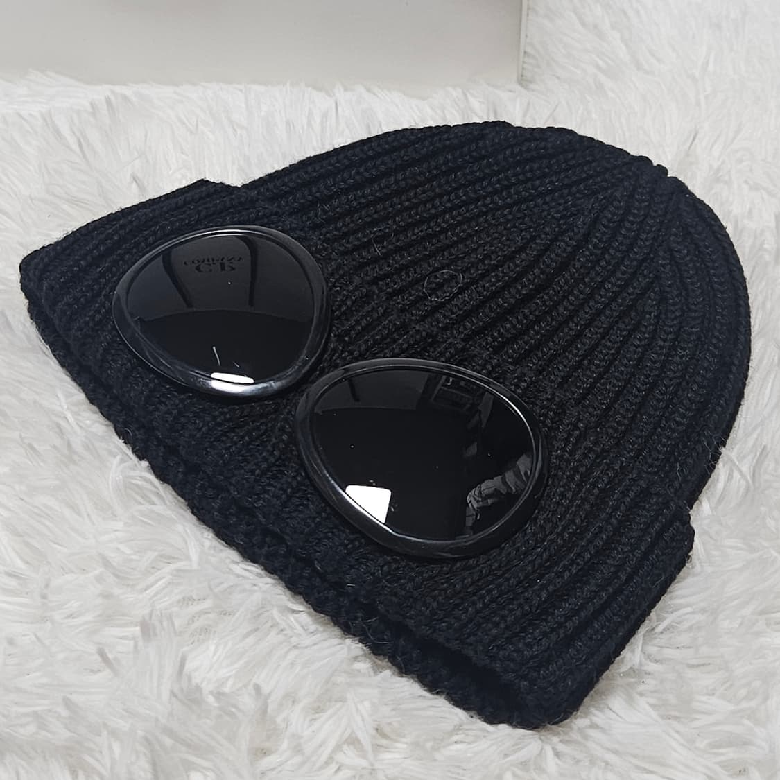 [20FW] C.P컴퍼니 메리노 울 고글 비니 블랙 상품이미지5