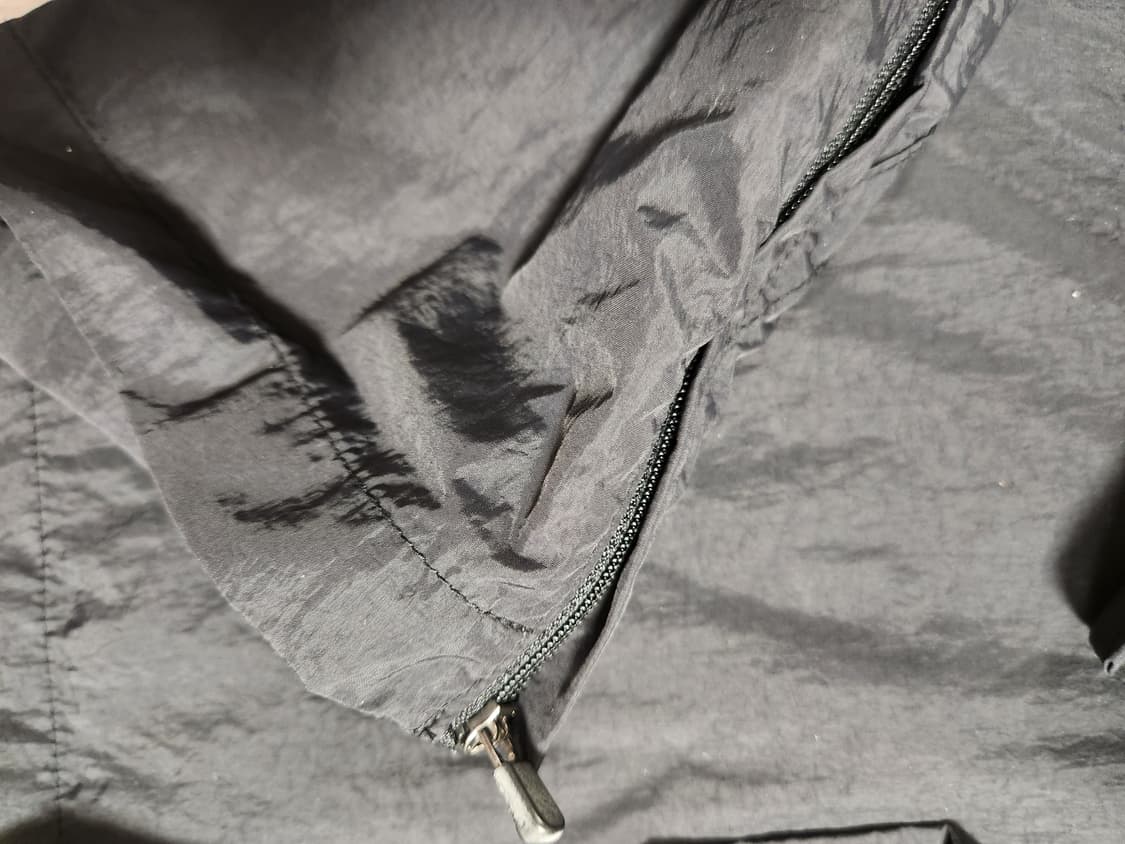 푸마 아노락 우븐 바람막이 사이즈L

사용감 거의 없어요
오염하자없이 깨 상품이미지4