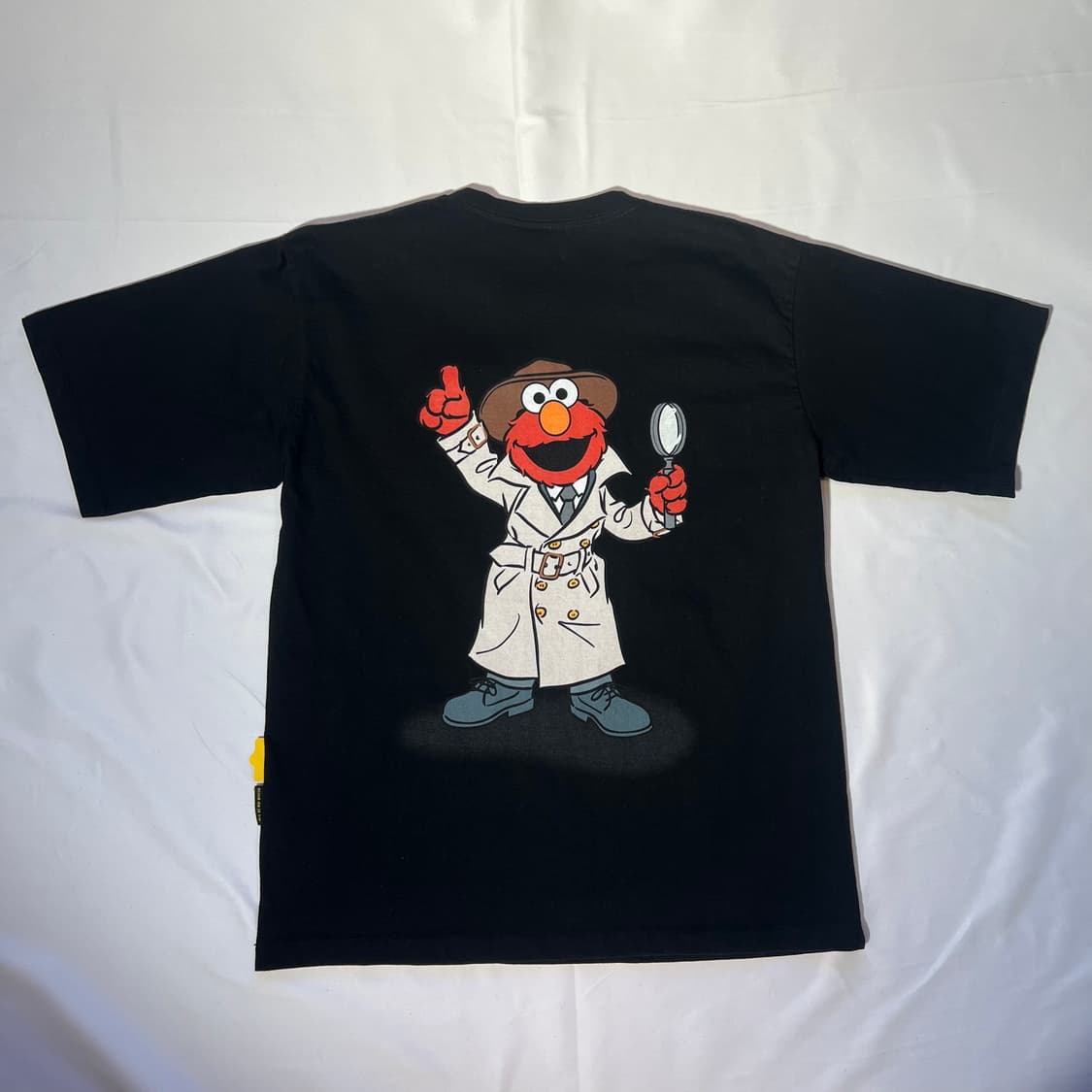 [1]SESAME STREET X 아크메드라비 탐정 엘모 반팔 티셔츠 상품이미지8