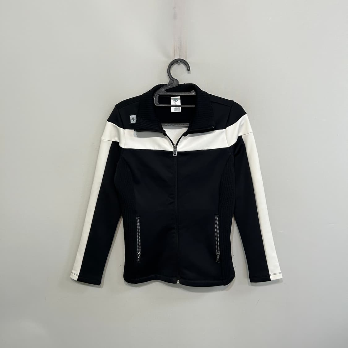 데상트 여성 져지 집업 85 상품이미지1