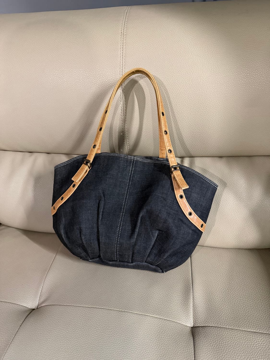Denim pleats detail shoulder bag 상품이미지1