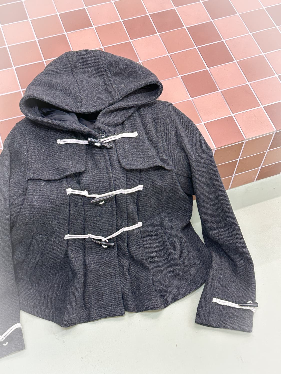 charcoal gray duffle pleats short jacket 상품이미지5