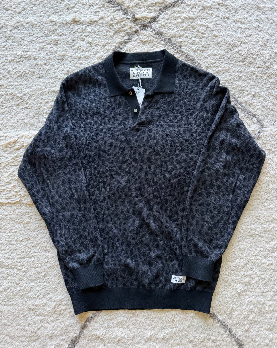 [M]와코마리아 레오파드 니트 자카드 폴로 셔츠 차콜 상품이미지5