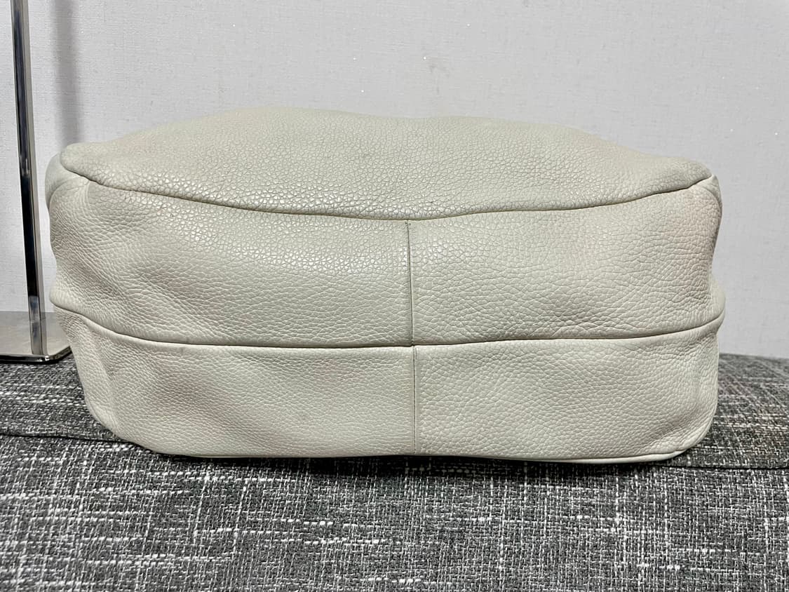 보테가 베네타 가죽 캄파나 호보백 아이보리 정품 상품이미지4