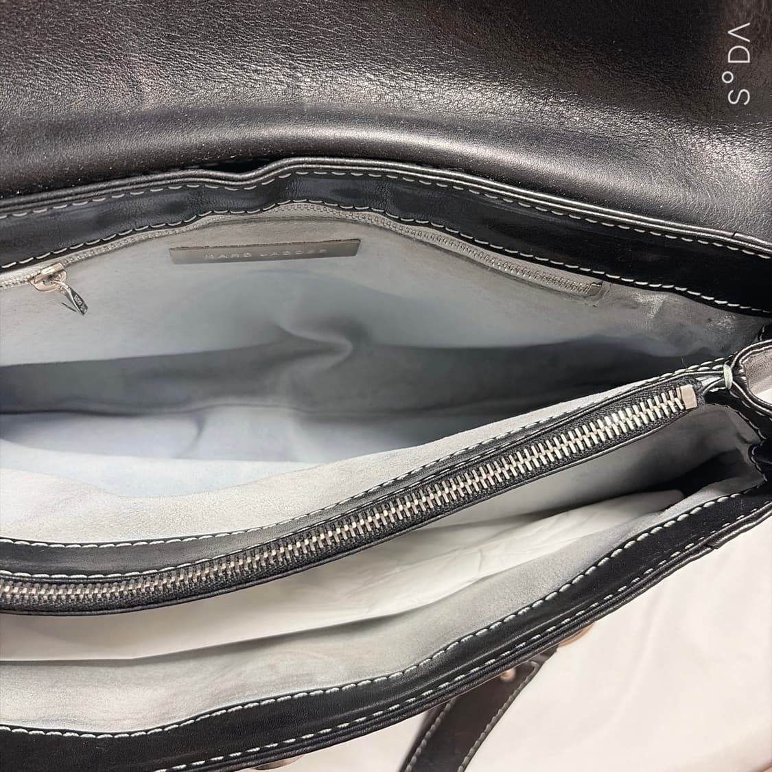 마크제이콥스 스티치 가죽 숄더백 블랙 상품이미지7